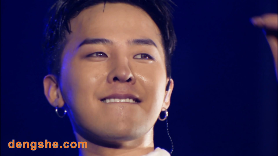 Big Bang组合.BIGBANG World Tour 2015-2016 Made In Japan.日本巡演2016东京巨蛋演唱会最终场.79.8G.双碟.1080P高清蓝光原盘演唱会.ISO