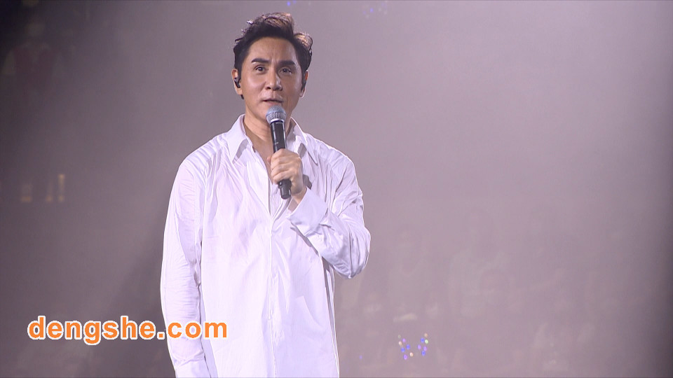 黄凯芹.细听 黄凯芹35周年演唱会.Chris Wong Live.2022香港红馆演唱会.44.2G.1080P高清蓝光原盘演唱会.ISO
