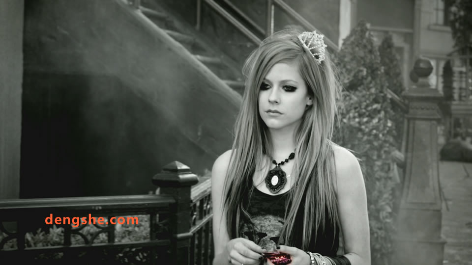 欧美MV.艾薇儿.Avril Lavigne.Smile.4.54G.1080P原版高清MV.mov